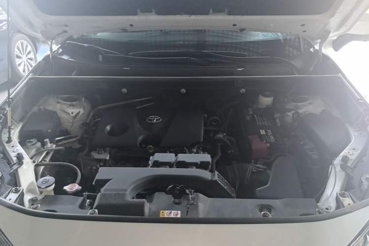 Used Toyota RAV4 2021 2.0L CVT Two-Wheel Drive Fashion PLUS Edition Engine Bay