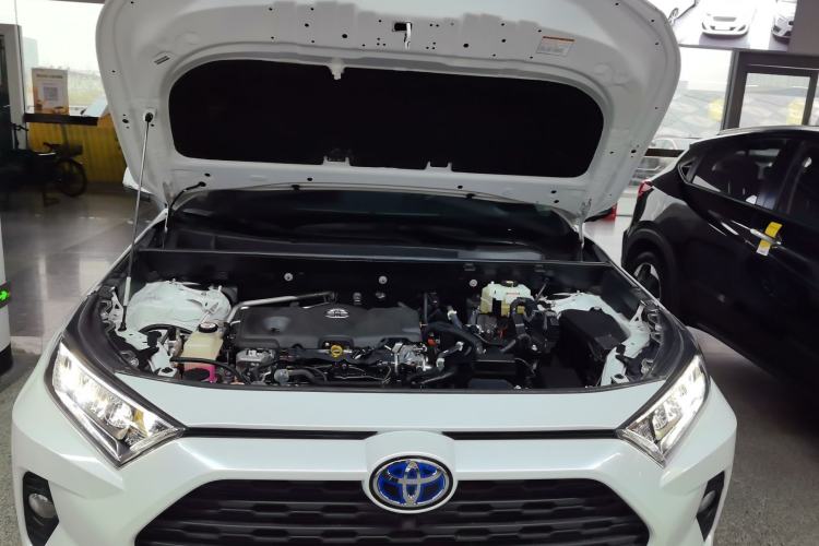 Used Toyota RAV4 2021 Revised Version Dual-Motor Hybrid 2.5L E-CVT Two-Wheel Drive Elite Edition Engine Bay