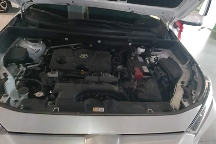Used Toyota RAV4 2021 2.0L CVT Two-Wheel Drive Fashion PLUS Edition Engine Bay