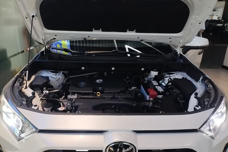 Used Toyota RAV4 2021 2.0L CVT 4x4 Style PLUS Edition Engine Bay
