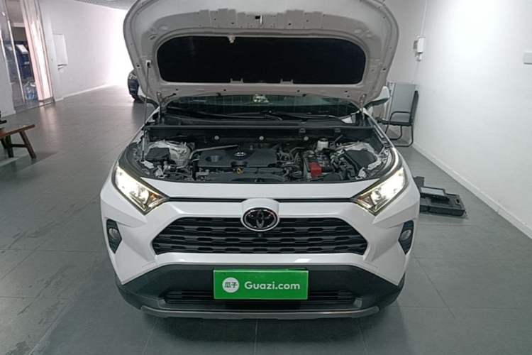 Used Toyota RAV4 2021 2.0L CVT Two-Wheel Drive Fashion PLUS Edition Engine Bay