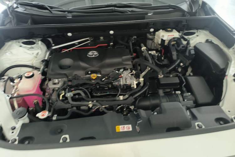 Used Toyota RAV4 2021 Revised Version Dual-Motor Hybrid 2.5L E-CVT Two-Wheel Drive Elite Edition Engine Bay