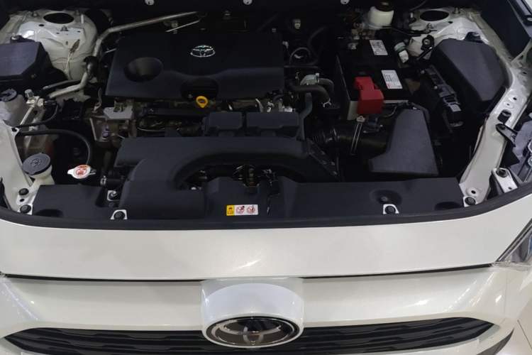 Used Toyota RAV4 2021 2.0L CVT Two-Wheel Drive Fashion PLUS Edition Engine Bay