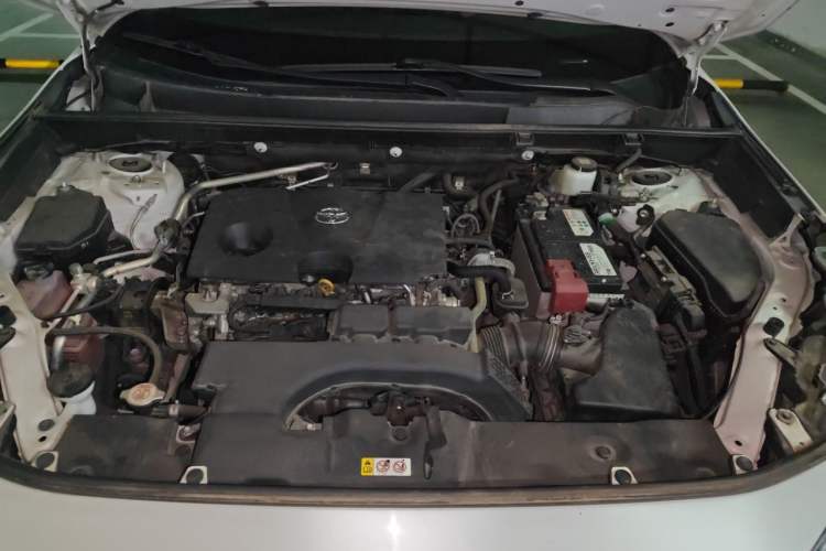 Used Toyota RAV4 2021 2.0L CVT Two-Wheel Drive Fashion PLUS Edition Engine Bay