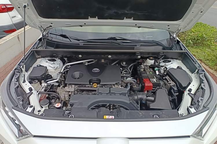 Used Toyota RAV4 2021 2.0L CVT Two-Wheel Drive Fashion PLUS Edition Engine Bay