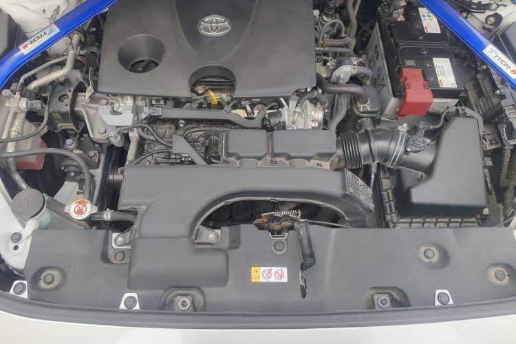 Used Toyota RAV4 2021 2.0L CVT Two-Wheel Drive Fashion PLUS Edition Engine Bay
