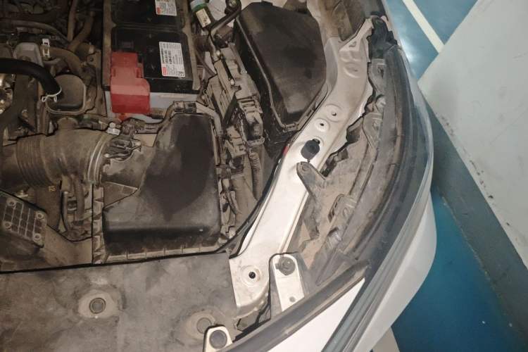 Used Toyota RAV4 2021 2.0L CVT Two-Wheel Drive Fashion PLUS Edition Engine Bay Left