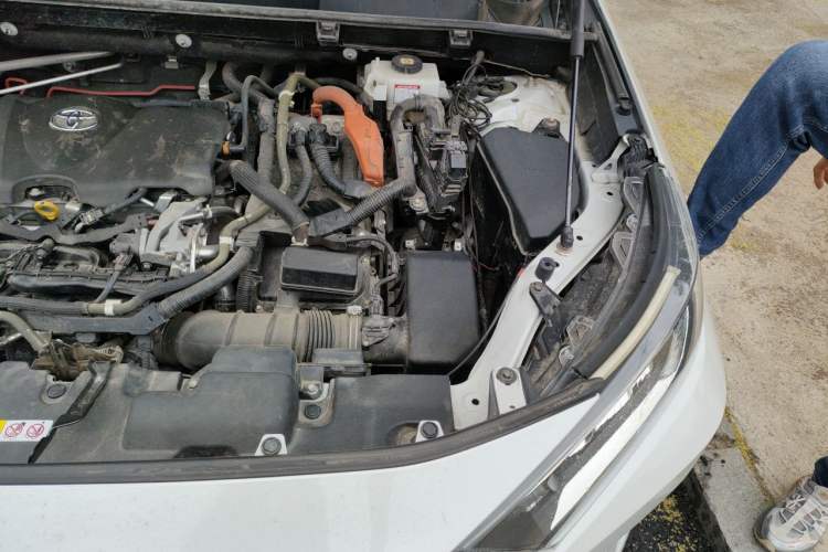 Used Toyota RAV4 2021 Revised Version Dual-Motor Hybrid 2.5L E-CVT 4x4 Elite PLUS Edition Engine Bay Left