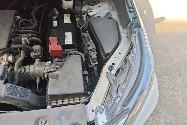 Used Toyota RAV4 2021 2.0L CVT Two-Wheel Drive Fashion Edition Engine Bay Left