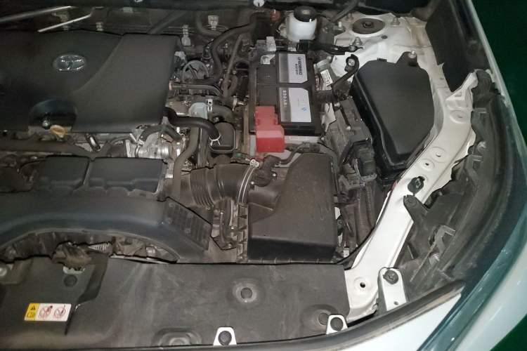 Used Toyota RAV4 2021 2.0L CVT Two-Wheel Drive Fashion Edition Engine Bay Left
