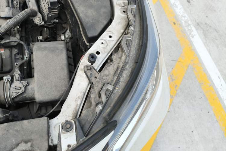 Used Toyota RAV4 2021 Dual-Engine 2.5L E-CVT Two-Wheel Drive Elite Edition Engine Bay Left