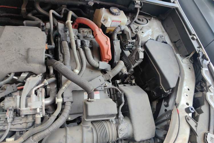 Used Toyota RAV4 2021 Dual-Engine 2.5L E-CVT Four-Wheel Drive Elite PLUS Edition Engine Bay Left