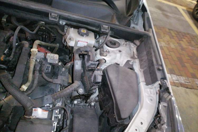 Used Toyota RAV4 2021 Dual-Engine 2.5L E-CVT Two-Wheel Drive Elite Edition Engine Bay Left