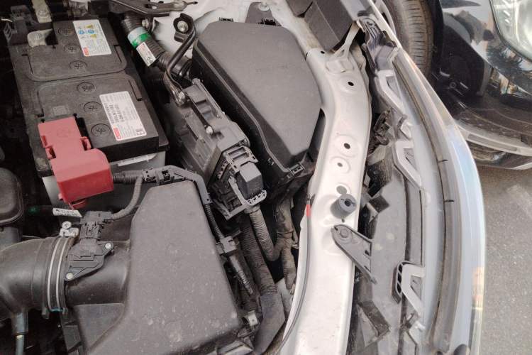 Used Toyota RAV4 2021 2.0L CVT Two-Wheel Drive Fashion PLUS Edition Engine Bay Left