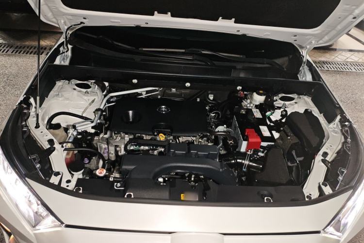 Used Toyota RAV4 2021 2.0L CVT Two-Wheel Drive Fashion Edition Engine Bay