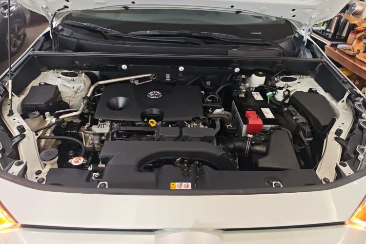 Used Toyota RAV4 2021 2.0L CVT 4x4 Style PLUS Edition Engine Bay