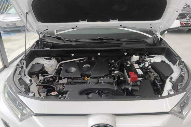 Used Toyota RAV4 2021 2.0L CVT Two-Wheel Drive Fashion PLUS Edition Engine Bay