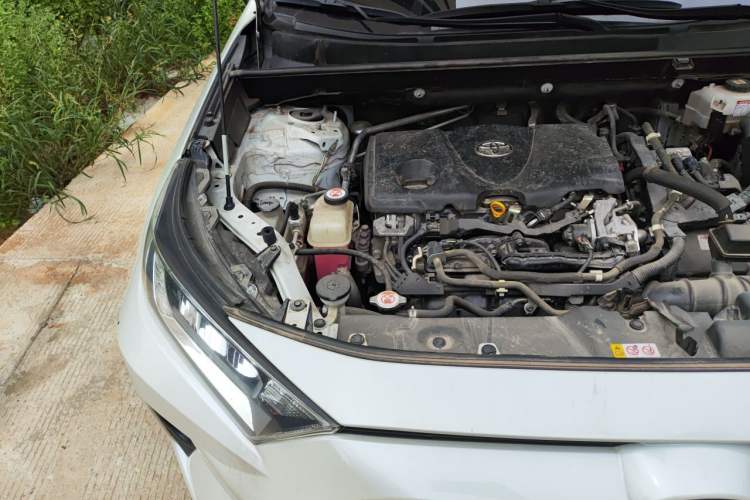 Used Toyota RAV4 2021 Dual-Engine 2.5L E-CVT Two-Wheel Drive Elite Edition Engine Bay Right