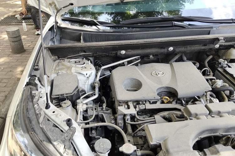 Used Toyota RAV4 2021 2.0L CVT 4x4 Style PLUS Edition Engine Bay Right