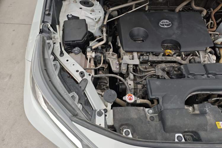 Used Toyota RAV4 2021 2.0L CVT Two-Wheel Drive Fashion PLUS Edition Engine Bay Right