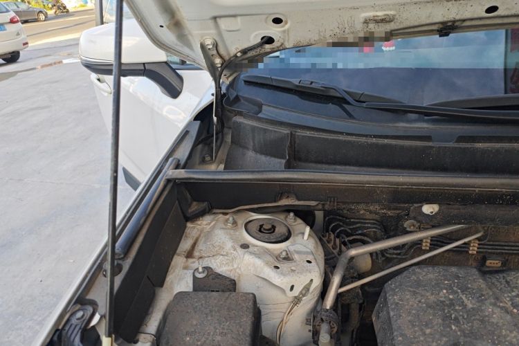 Used Toyota RAV4 2021 2.0L CVT Two-Wheel Drive Fashion PLUS Edition Engine Bay Right