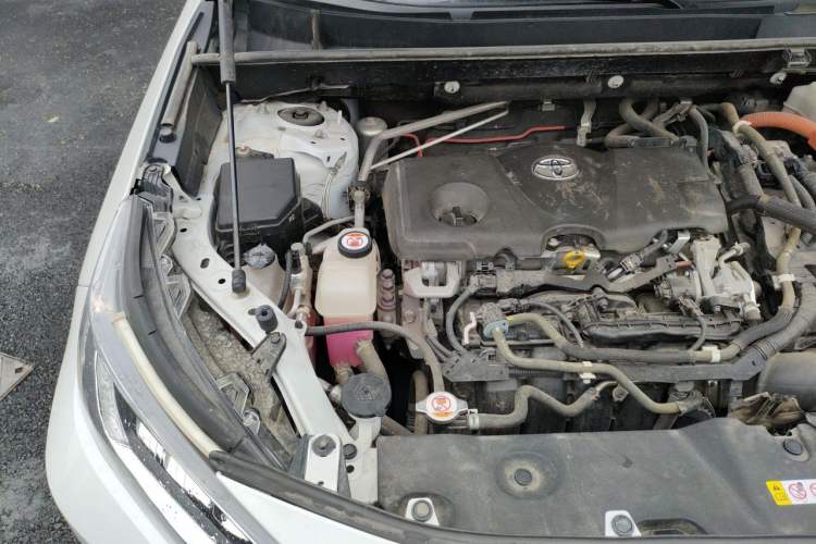 Used Toyota RAV4 2021 Revised Version Dual-Motor Hybrid 2.5L E-CVT 4x4 Elite PLUS Edition Engine Bay Right