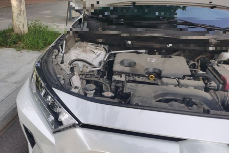 Used Toyota RAV4 2021 2.0L CVT Two-Wheel Drive Fashion Edition Engine Bay Right