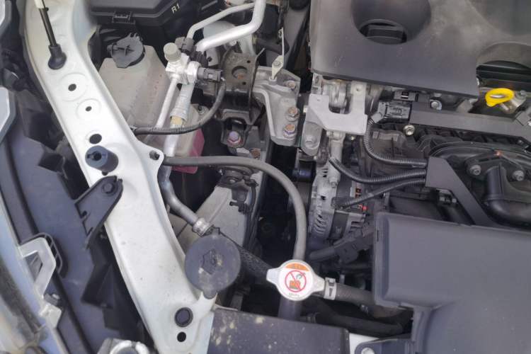 Used Toyota RAV4 2021 2.0L CVT Two-Wheel Drive Fashion PLUS Edition Engine Bay Right