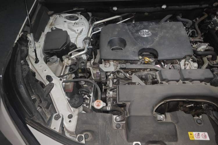Used Toyota RAV4 2021 2.0L CVT Two-Wheel Drive Fashion PLUS Edition Engine Bay Right
