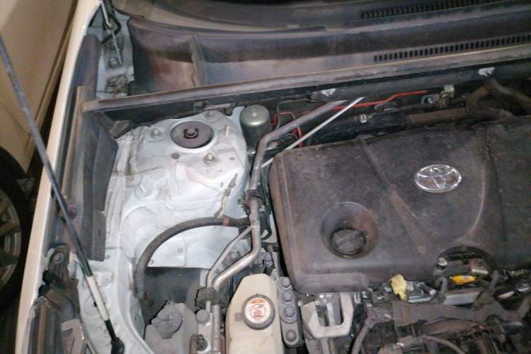 Used Toyota RAV4 2021 Dual-Engine 2.5L E-CVT Two-Wheel Drive Elite Edition Engine Bay Right