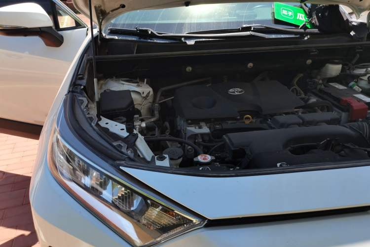Used Toyota RAV4 2021 2.0L CVT Two-Wheel Drive Fashion PLUS Edition Engine Bay Right