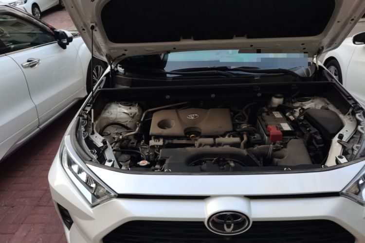 Used Toyota RAV4 2021 2.0L CVT Two-Wheel Drive Fashion Edition Engine Bay Right