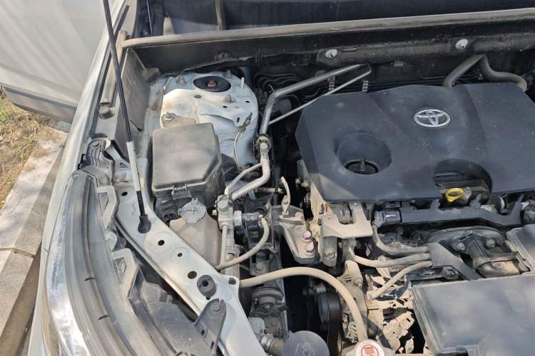 Used Toyota RAV4 2021 2.0L CVT Two-Wheel Drive Fashion PLUS Edition Engine Bay Right