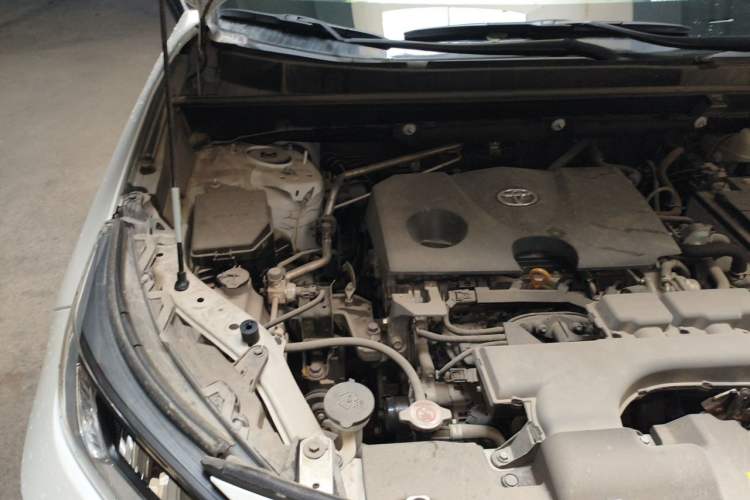 Used Toyota RAV4 2021 2.0L CVT Two-Wheel Drive Fashion PLUS Edition Engine Bay Right