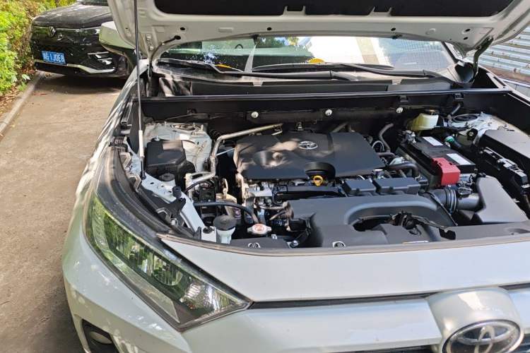 Used Toyota RAV4 2021 2.0L CVT Two-Wheel Drive Fashion PLUS Edition Engine Bay Right