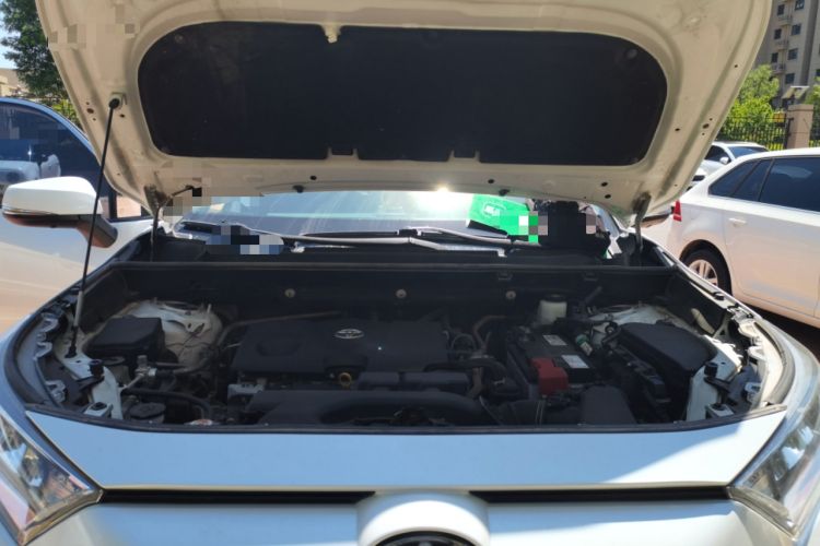 Used Toyota RAV4 2021 2.0L CVT Two-Wheel Drive Fashion PLUS Edition Engine Bay
