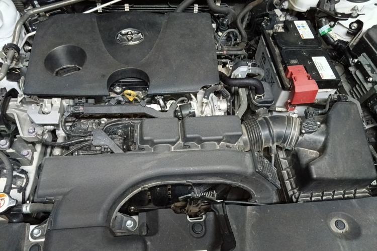 Used Toyota RAV4 2021 2.0L CVT Two-Wheel Drive Fashion Edition Engine Bay