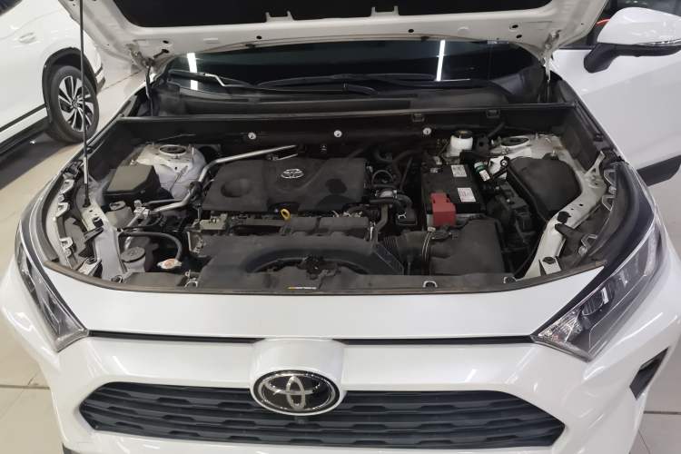 Used Toyota RAV4 2021 2.0L CVT Two-Wheel Drive Fashion PLUS Edition Engine Bay
