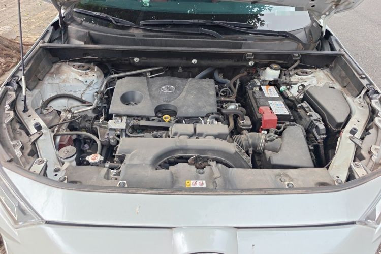 Used Toyota RAV4 2021 2.0L CVT Two-Wheel Drive Fashion Edition Engine Bay