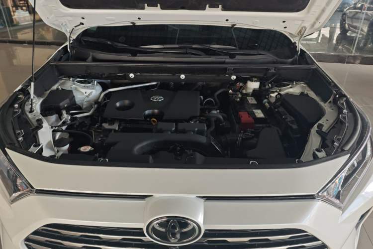 Used Toyota RAV4 2021 2.0L CVT Two-Wheel Drive Fashion PLUS Edition Engine Bay