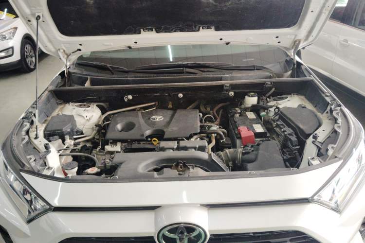 Used Toyota RAV4 2021 2.0L CVT 4x4 Style PLUS Edition Engine Bay