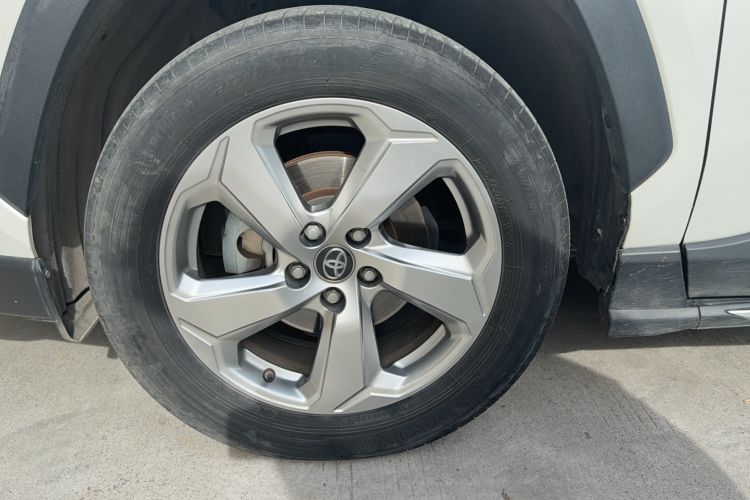 Used Toyota RAV4 2021 2.0L CVT 4x4 Trend Edition Exterior 1