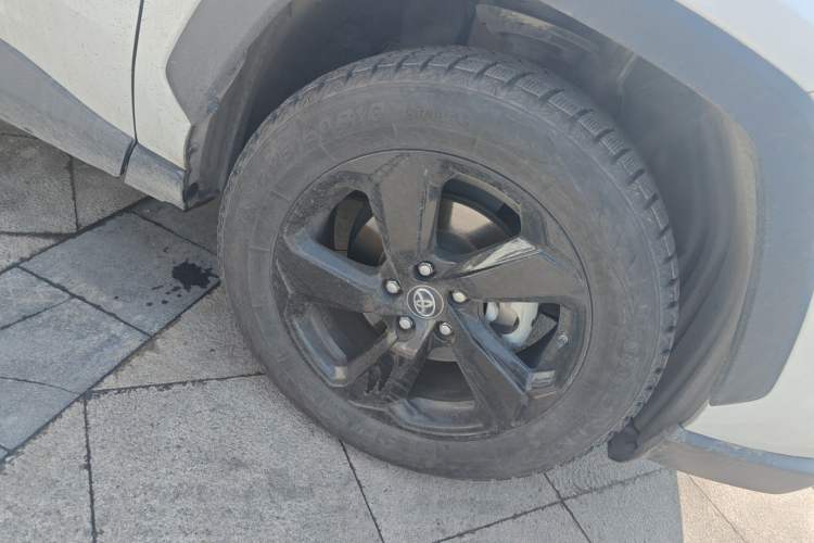 Used Toyota RAV4 2021 2.0L CVT Two-Wheel Drive Fashion Edition Exterior 1