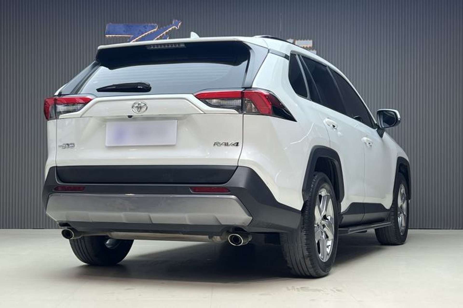 Used Toyota RAV4 2021 2.0L CVT Two-Wheel Drive Fashion PLUS Edition Exterior 1