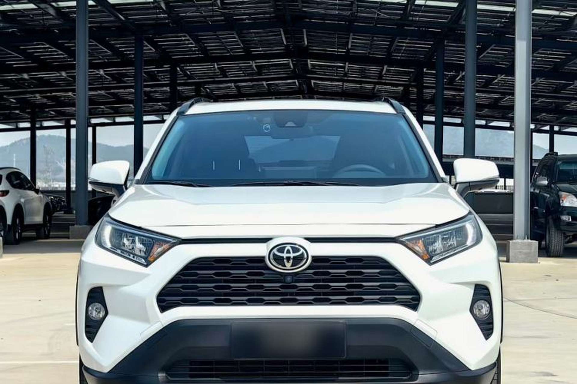 Used Toyota RAV4 2021 2.0L CVT Two-Wheel Drive Fashion PLUS Edition Exterior 1