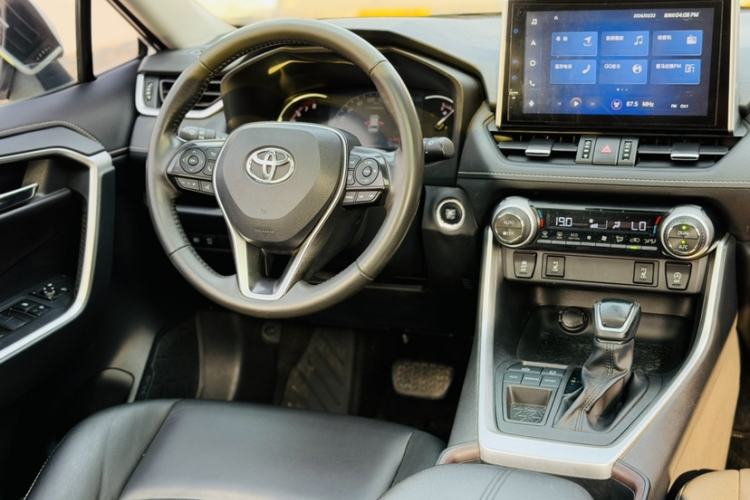 Used Toyota RAV4 2021 2.0L CVT Two-Wheel Drive Fashion PLUS Edition Exterior 10