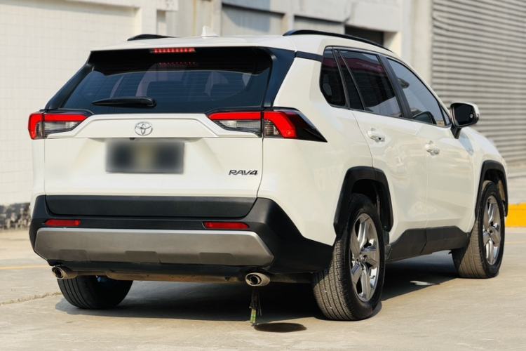 Used Toyota RAV4 2021 2.0L CVT Two-Wheel Drive Fashion PLUS Edition Exterior 12