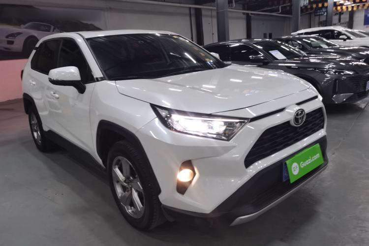 Used Toyota RAV4 2021 2.0L CVT Two-Wheel Drive Fashion Edition Exterior 2