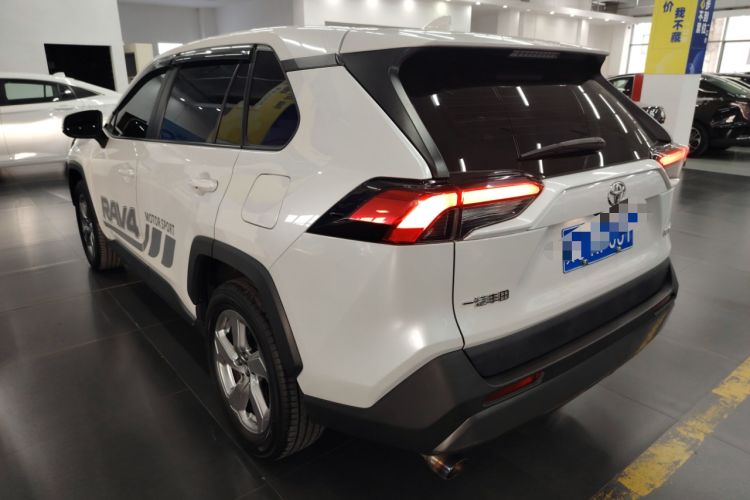 Used Toyota RAV4 2021 2.0L CVT Two-Wheel Drive Fashion PLUS Edition Exterior 2