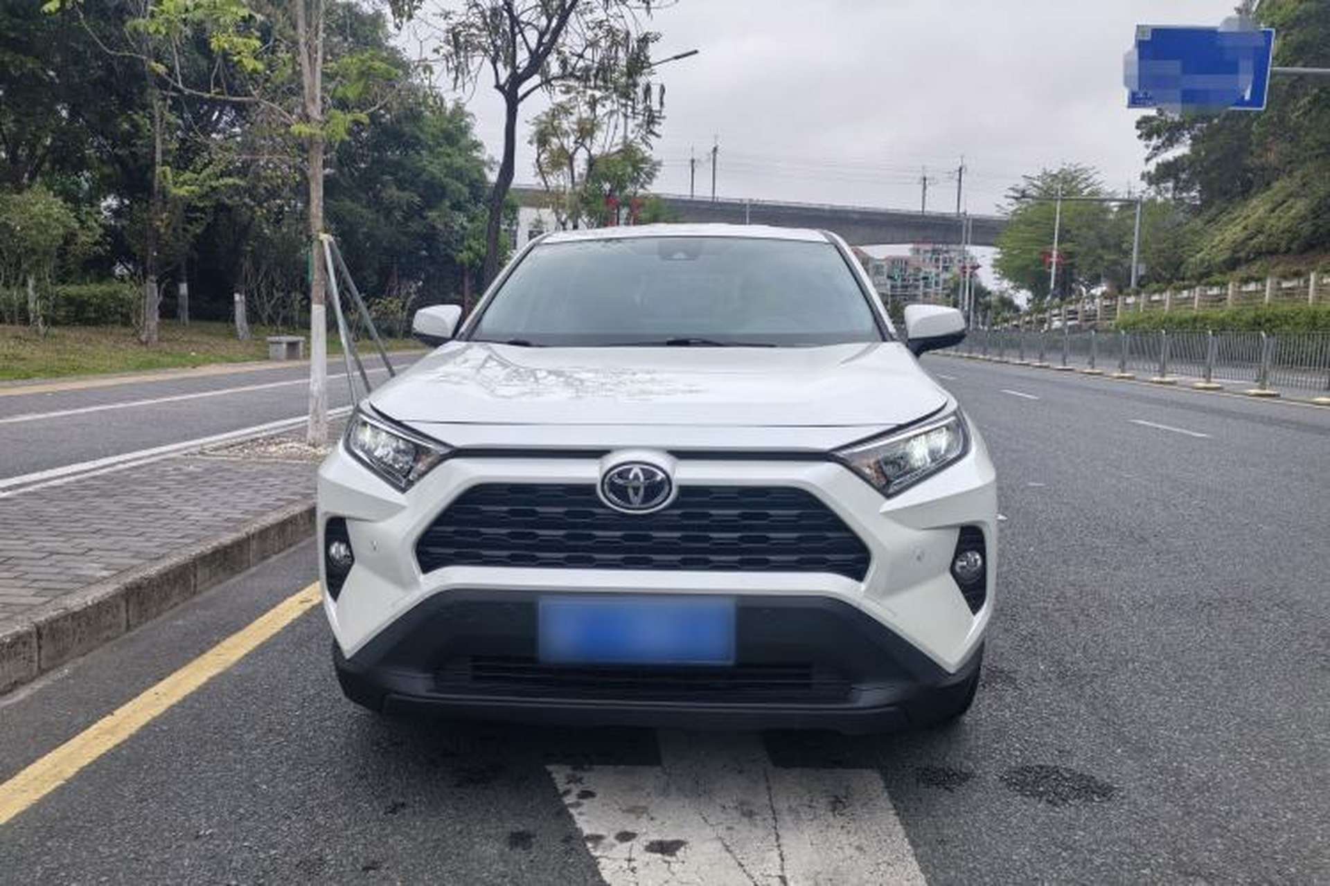 Used Toyota RAV4 2021 2.0L CVT Two-Wheel Drive Urban Edition Exterior 2